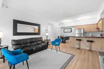 /international/ca/113-1837-eglinton-avenue-e-toronto-ontario-310101080629/?lang=zh-cn