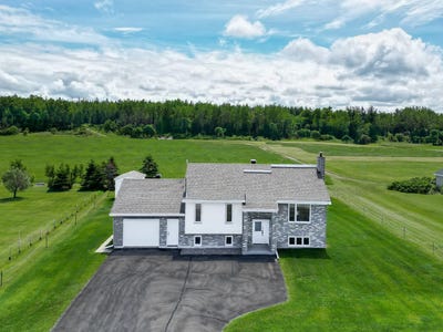 /international/ca/1693-boul-ste-anne-rimouski-quebec-310109175239/