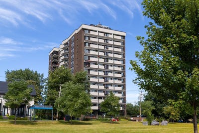 /international/ca/80-ch-du-bord-du-lac-lakeshore-pointe-claire-quebec-310107560748/