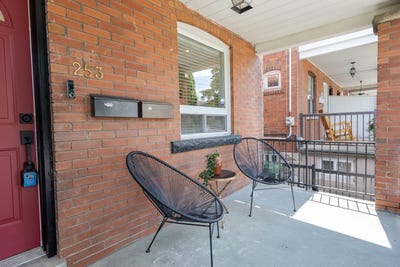 /international/ca/263-mcroberts-ave-toronto-ontario-310101512885/?lang=pt