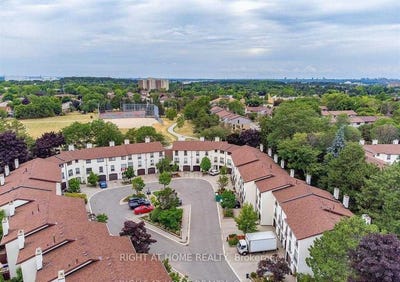 /international/ca/32-6679-shelter-bay-road-mississauga-ontario-310107245142/