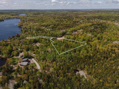 /international/ca/14-douglaswood-drive-lakelands-nova-scotia-310108600021/