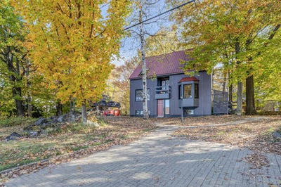 /international/ca/319-rue-de-la-corniche-les-chutes-de-la-chaudiere-ouest-quebec-310107704836/