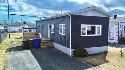 /international/ca/11-rue-des-cormorans-sept-iles-quebec-310108035334/