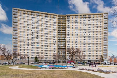 /international/ca/411-cumberland-ave-winnipeg-mb-r3b-1t7-canada-winnipeg-manitoba-310108670652/