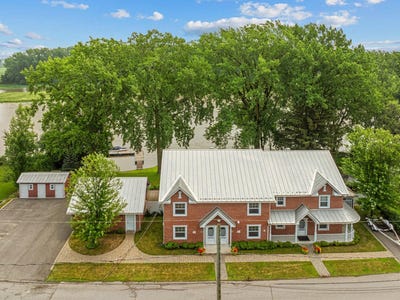 /international/ca/805-rue-de-frontenac-berthierville-qc-j0k1a0-ca-berthierville-quebec-310101018631/