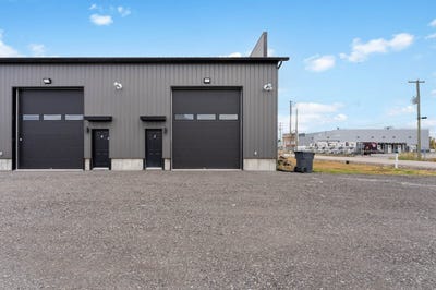 /international/ca/50-rue-des-metiers-lavaltrie-quebec-310103462196/