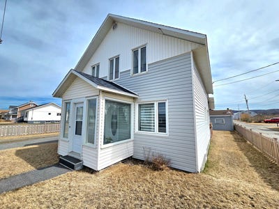 /international/ca/130-rue-notre-dame-e-cap-chat-quebec-310108101627/