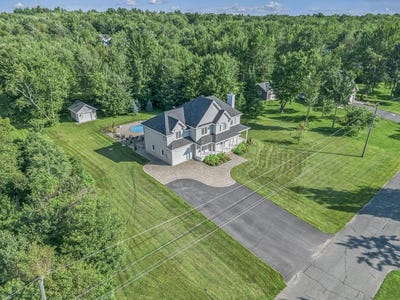 /international/ca/14-rue-gaston-saint-albert-quebec-310108036244/