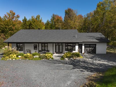 /international/ca/255-ch-carrier-stratford-quebec-310110346338/
