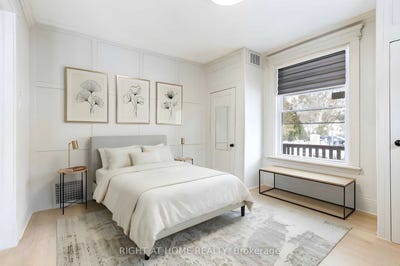 /international/ca/main-floor-443-ontario-street-newmarket-ontario-310106569680/