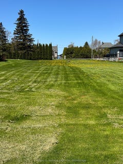 /international/ca/7657-black-river-road-georgina-ontario-310100537708/?lang=fr