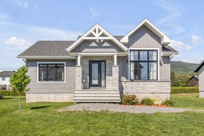 /international/ca/110-rue-de-la-cle-des-champs-sainte-anne-de-beaupre-quebec-310120632201/