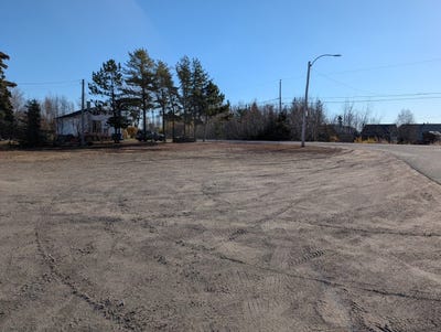 /international/ca/65-rue-theriault-sept-iles-quebec-310103213833/