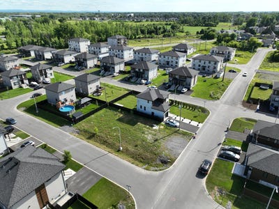 /international/ca/rue-jeanne-laperle-salaberry-de-valleyfield-qc-j6s0p9-ca-salaberry-de-valleyfield-quebec-310101282537/?lang=en