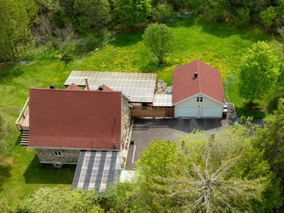 /international/ca/25-rue-des-neiges-sainte-brigitte-de-laval-quebec-310108700317/