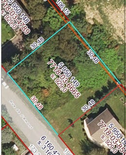 /international/ca/rue-de-l-amont-saint-ferreol-les-neiges-quebec-310110263470/