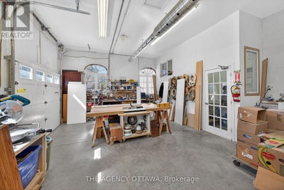 /international/ca/4633-albion-road-ottawa-ontario-310108212703/