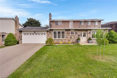 /international/ca/8-blue-spruce-court-waterloo-on-kitchener-ontario-310120519848/