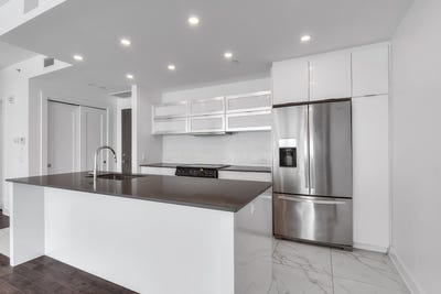 /international/ca/4001-rue-elsa-triolet-laval-quebec-310100289410/