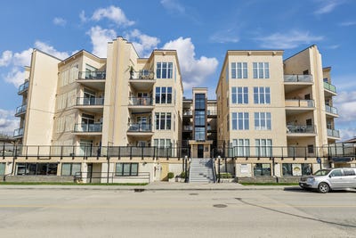 /international/ca/1327-st-paul-street-311-kelowna-british-columbia-310106857329/