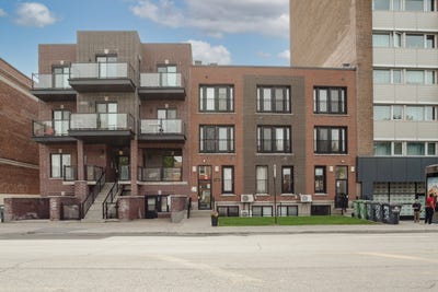 /international/ca/7356-rue-sherbrooke-o-montreal-quebec-310108619701/
