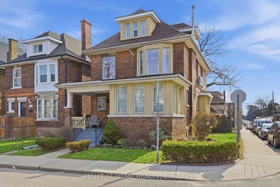 /international/ca/2-65-fairholt-road-s-hamilton-ontario-310107235639/