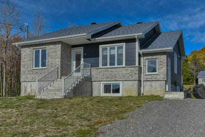 /international/ca/5-5a-rue-de-la-tourbiere-brownsburg-chatham-quebec-310107089521/