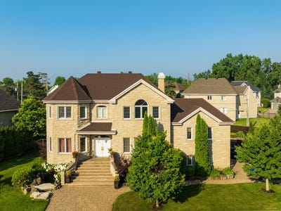 /international/ca/5042-rue-de-la-morandiere-montreal-quebec-310103554433/