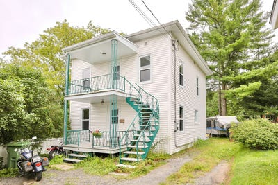 /international/ca/16a-rue-de-coursol-victoriaville-qc-g6p3y8-ca-victoriaville-quebec-310101276431/?lang=zh-cn