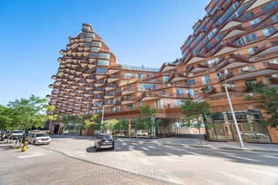 /international/ca/gph28-155-merchants-wharf-toronto-ontario-310101226811/