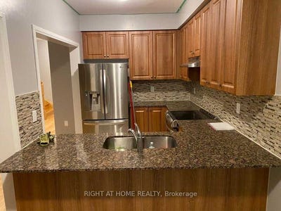 /international/ca/80-leeson-street-east-luther-grand-valley-ontario-310100109100/
