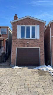 /international/ca/102-seamist-crescent-toronto-ontario-310107559798/