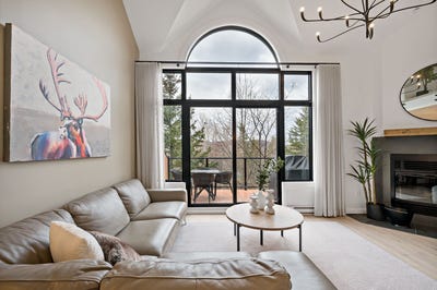 /international/ca/168-ch-de-la-foret-202-mont-tremblant-quebec-310099113563/