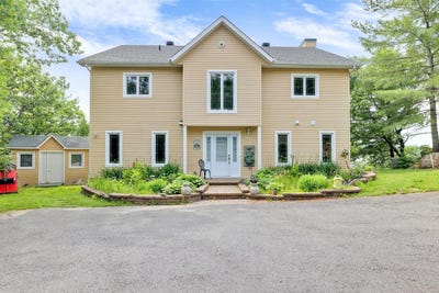 /international/ca/63-ch-de-la-pointe-aux-roches-pontiac-quebec-310108619572/