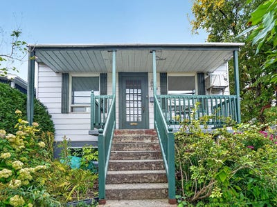 /international/ca/1372-rue-de-la-providence-le-vieux-longueuil-quebec-310110412049/