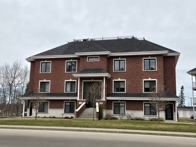 /international/ca/2304-rue-des-roitelets-chicoutimi-quebec-310107904323/