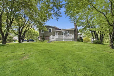 /international/ca/16-mohawk-street-hammonds-plains-nova-scotia-310109072638/