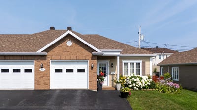/international/ca/132-4-rue-andre-lecomte-rimouski-qc-g5m0t2-ca-rimouski-quebec-310101442887/?lang=en