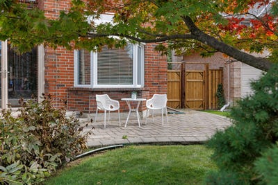 /international/ca/19-cummings-ct-thornhill-on-l3t-6r8-canada-markham-ontario-310110424220/