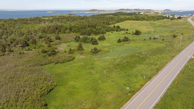 /international/ca/ch-des-caps-les-iles-de-la-madeleine-quebec-310102964089/