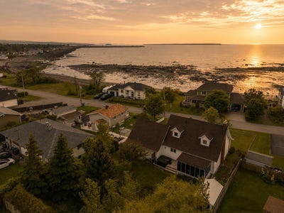 /international/ca/129-rue-du-fleuve-rimouski-quebec-310106408672/