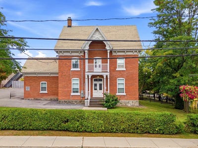 /international/ca/590-rue-girouard-o-saint-hyacinthe-quebec-310119976513/
