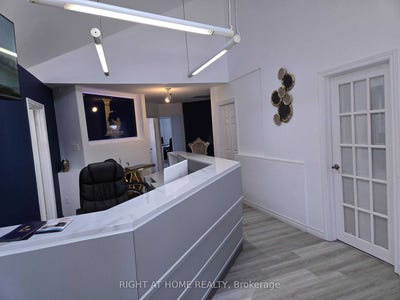 /international/ca/main-fl-main-fl-10014-yonge-street-n-richmond-hill-ontario-310100109016/