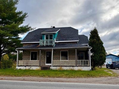 /international/ca/1365z-1367z-rue-principale-labrecque-quebec-310120633976/