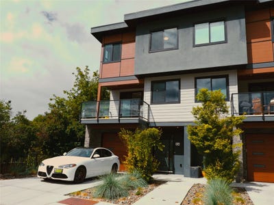 /international/ca/190-vancouver-avenue-104-penticton-british-columbia-310108777977/