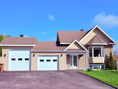 /international/ca/3210-rue-du-roi-georges-jonquiere-quebec-310108555762/