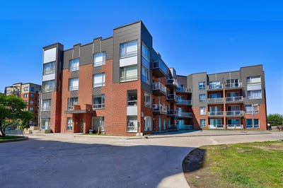 /international/ca/1200-boul-lucille-teasdale-lachenaie-quebec-310108619732/
