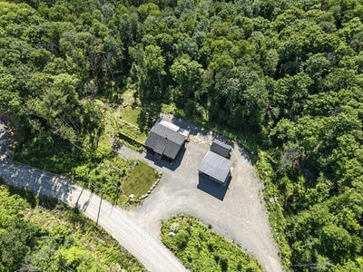 /international/ca/135-allee-du-wigwam-mont-tremblant-qc-j8e0r9-ca-mont-tremblant-quebec-310100784637/