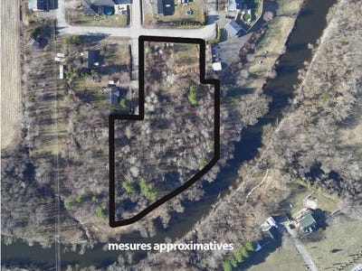 /international/ca/rue-luc-saint-lin-laurentides-quebec-310105207421/